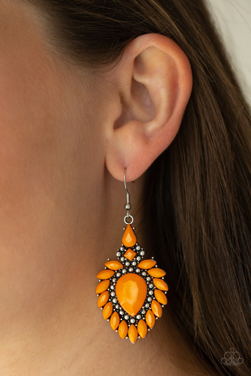 The LIONESS Den Earrings - Orange