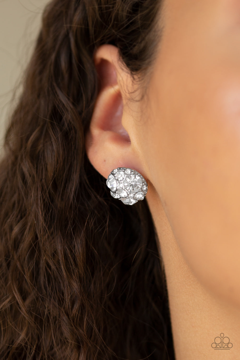 Diamond Daze Earrings - White
