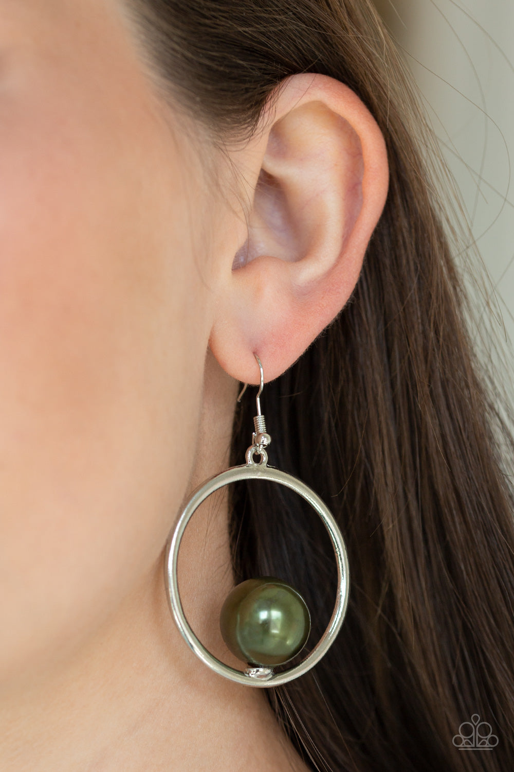 Solitaire REFINEMENT Earrings - Green