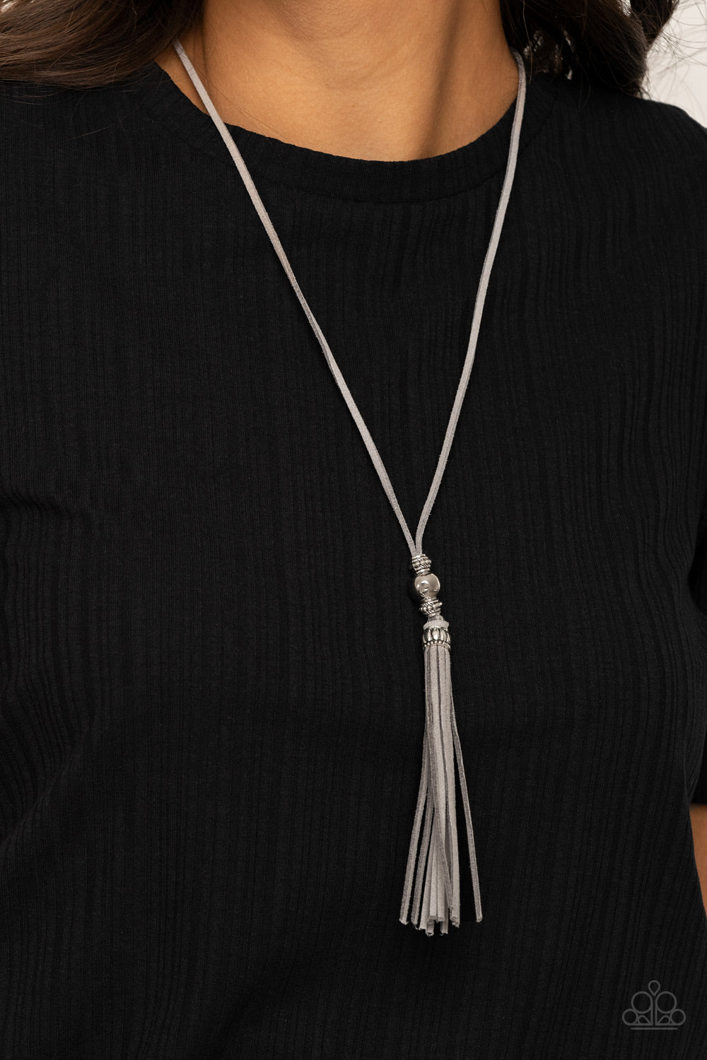 Hold My Tassel Necklace - Silver