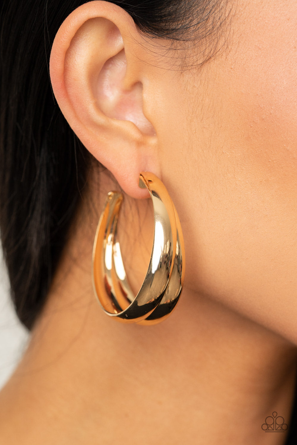 Colossal Curves Earrings - Gold