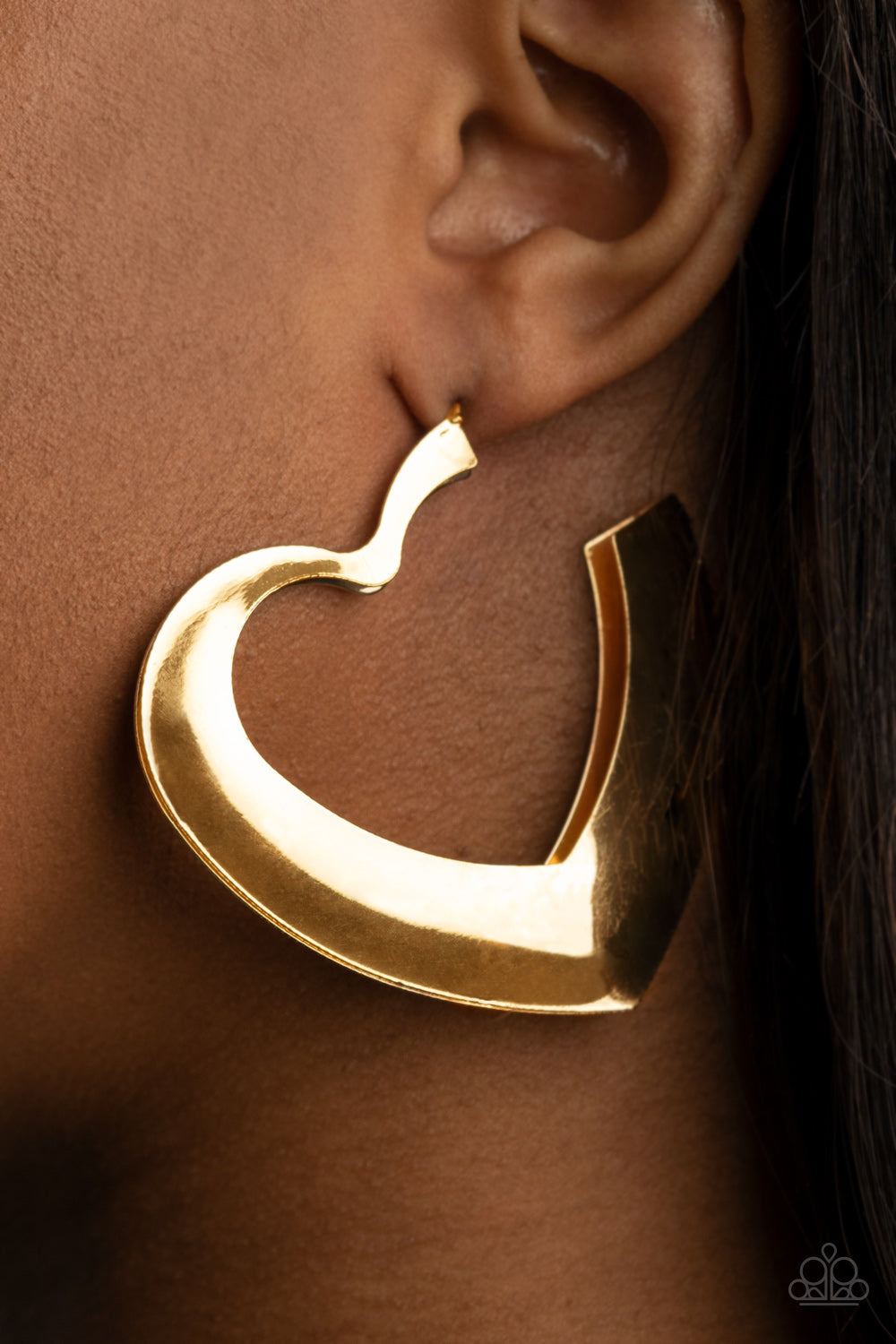 Heart-Racing Radiance Earrings - Gold