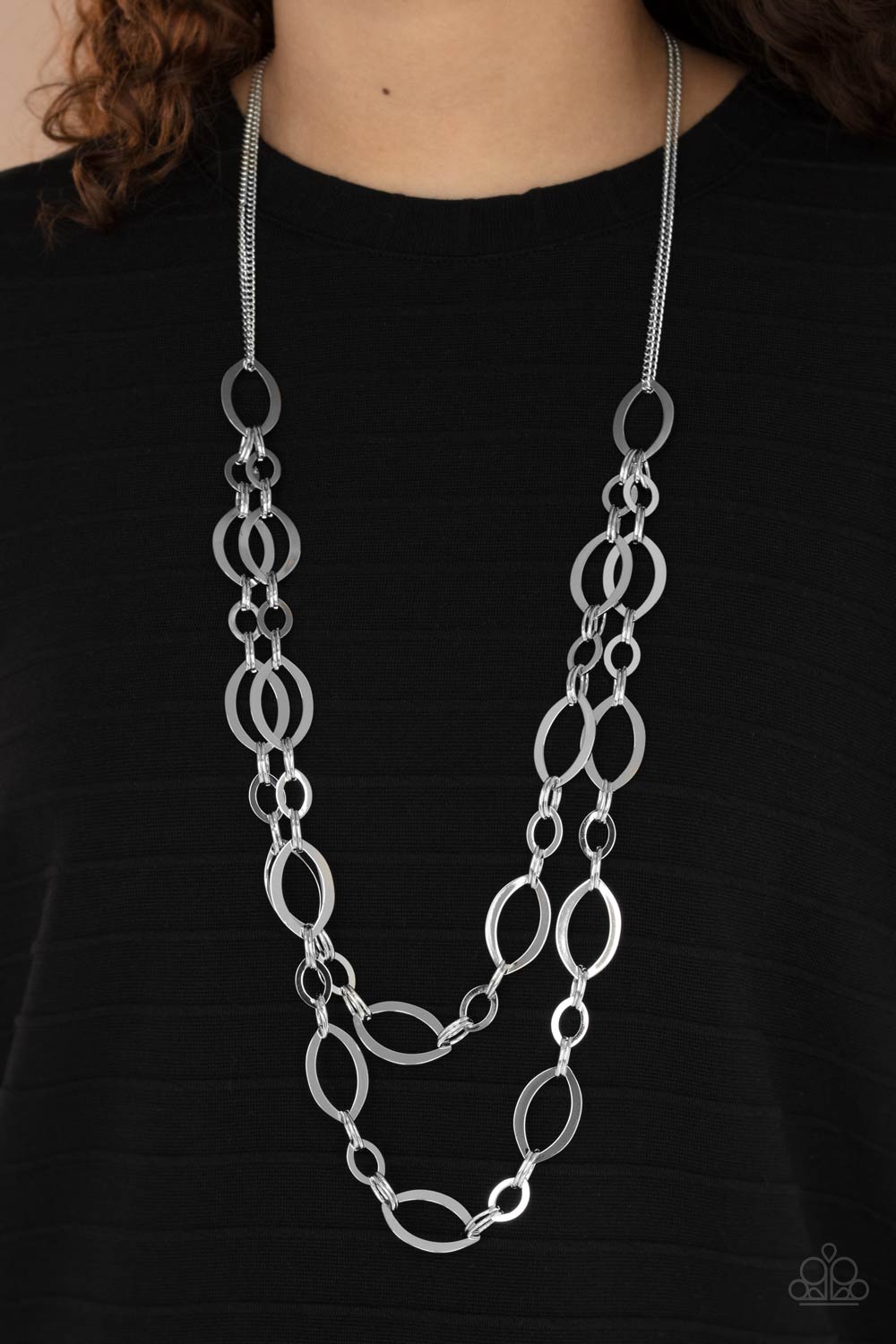 The OVAL-achiever Necklace - Silver